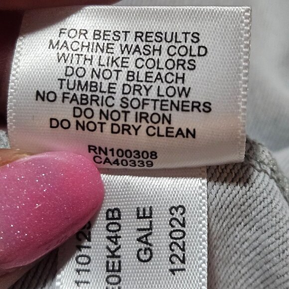 Peter Millar Men's Gray L Quarter-Zip Pullover – Quiet Luxury Preppy Athleisure - Picture 8 of 13